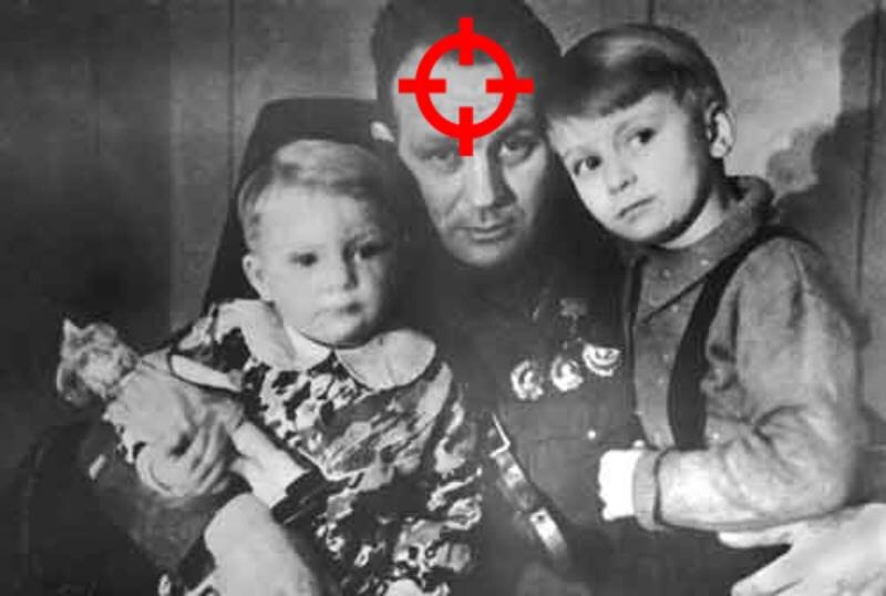 Эрнст Шахт с детьми, незадолго до расстрела