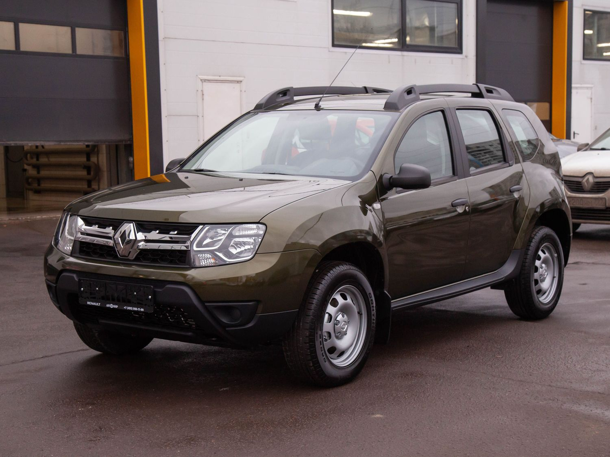 Daster laiv. Renault Duster 1 поколение. Renault Duster 2020. Рено Дастер 2020 черный. Renault Duster 1.6.