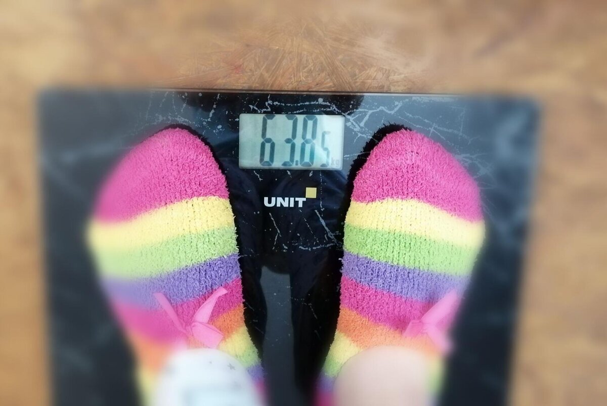 Т.е. 1.200 кг просто "переварились" организмом  и нигде не отложились 