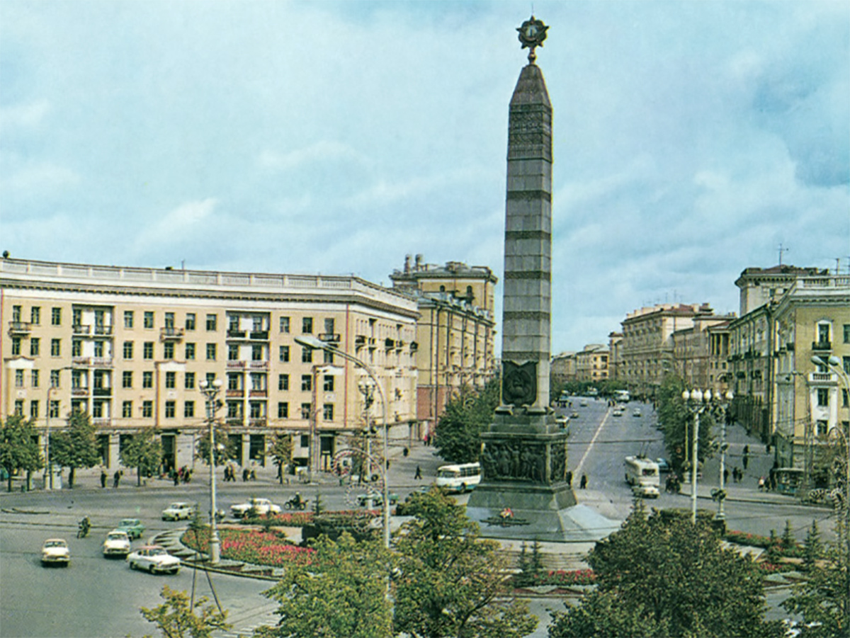 Центральная площадь Минска