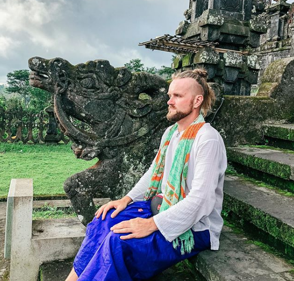 Личное фото из инстаграм: https://www.instagram.com/tvoydzen