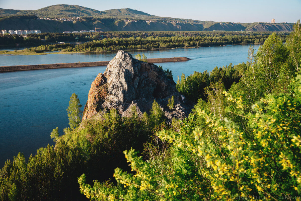 Дом быкова в красноярске фото на берегу енисея