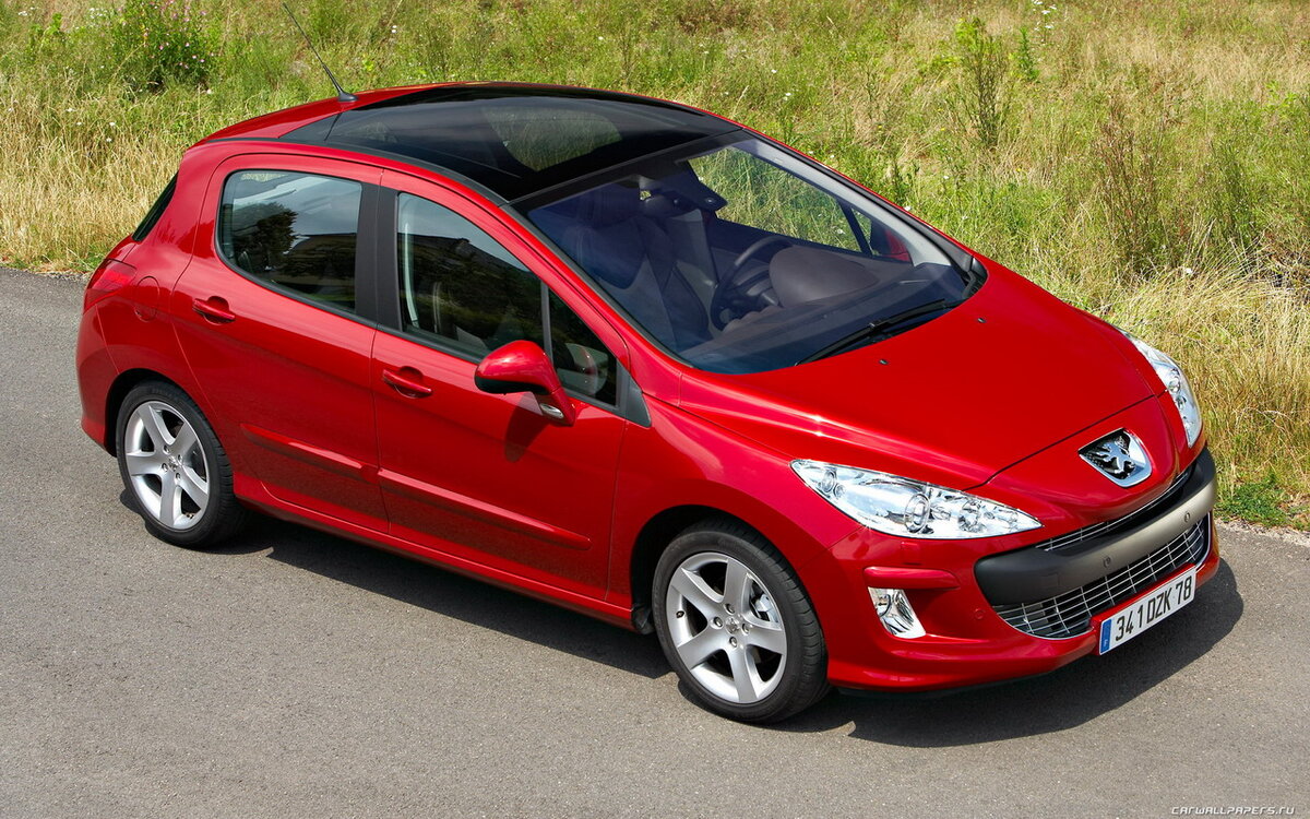 Peugeot 308. Фото из свободных источников