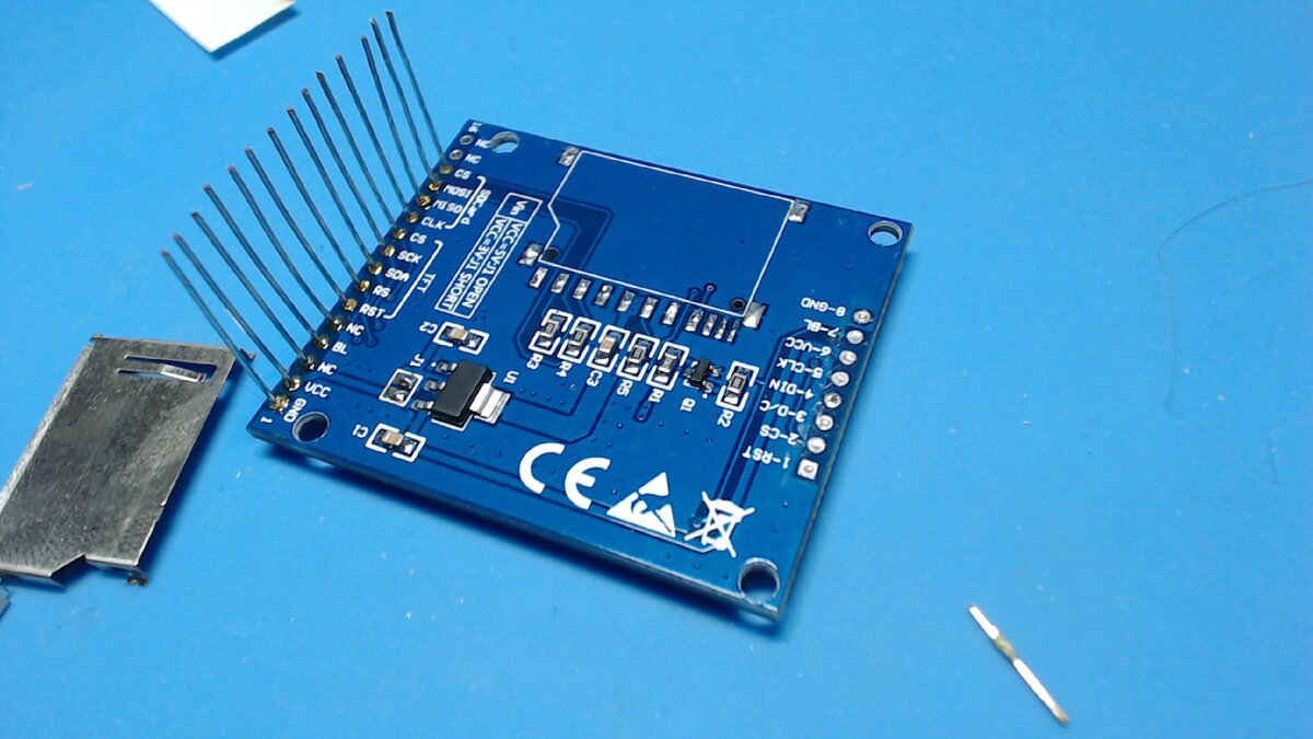 Не покупайте данный модуль! картридер на нем работает только на макетке!