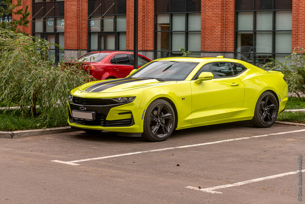 Chevrolet Camaro 2021 Р¶РµР»С‚С‹Р№