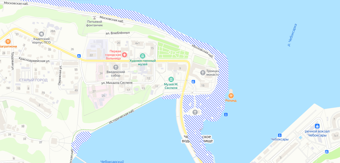 Синей штриховкой показана территория которая затопится в Чебоксарах, после подъема воды до отметки 68 м.