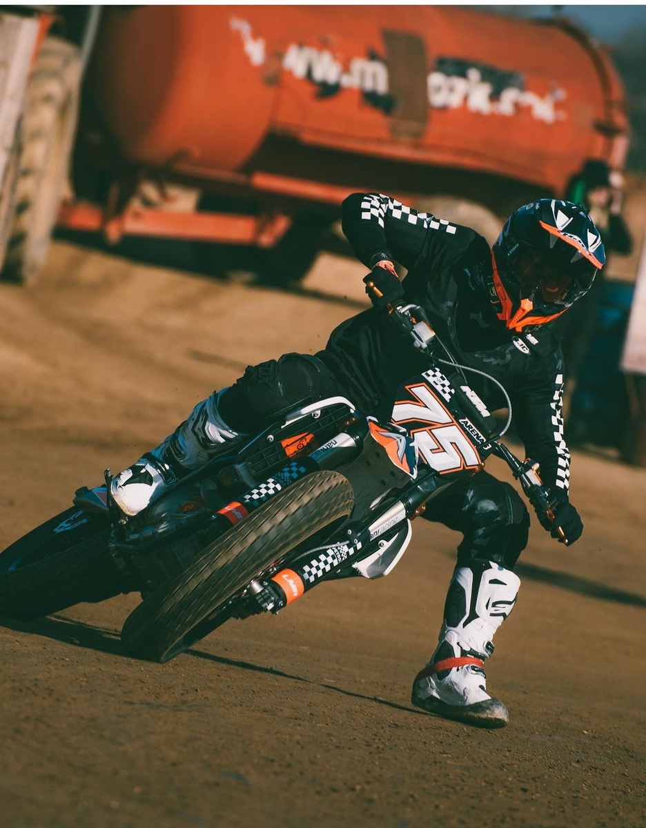 Аренас на флэттреке.