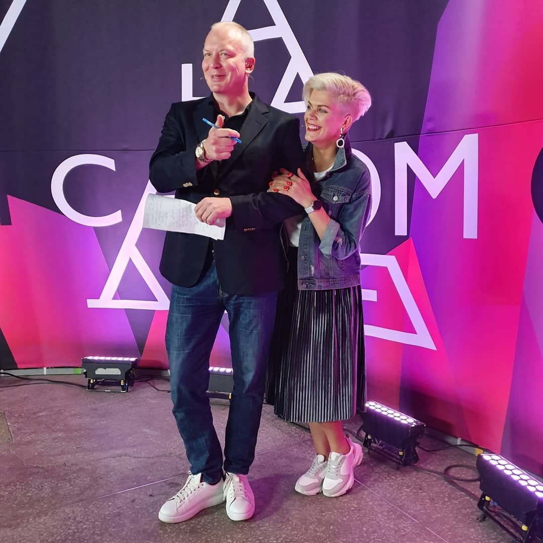 Роман Устюжанин на съемках программы (источник: instagram.com/sabinapantus)