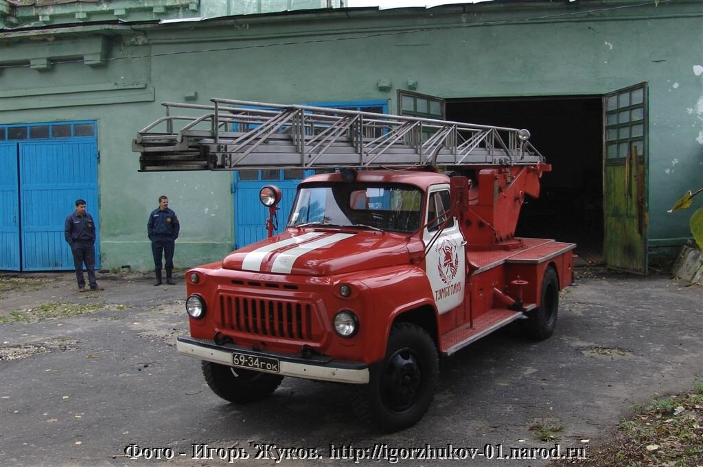 Ал 18 газ 52 1/43. Газ 51 автолестница. Автолестница пожарная ал18 газ 52. Тип 18 52. Зил 157 пожарный автолестница.