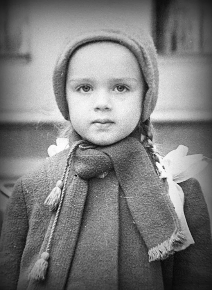 Любовь Руденко в детстве. Источник фото: https://belan-olga.livejournal.com/1094430.html?view=15315230