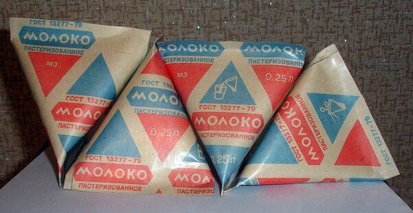 Молоко в пирамидках
