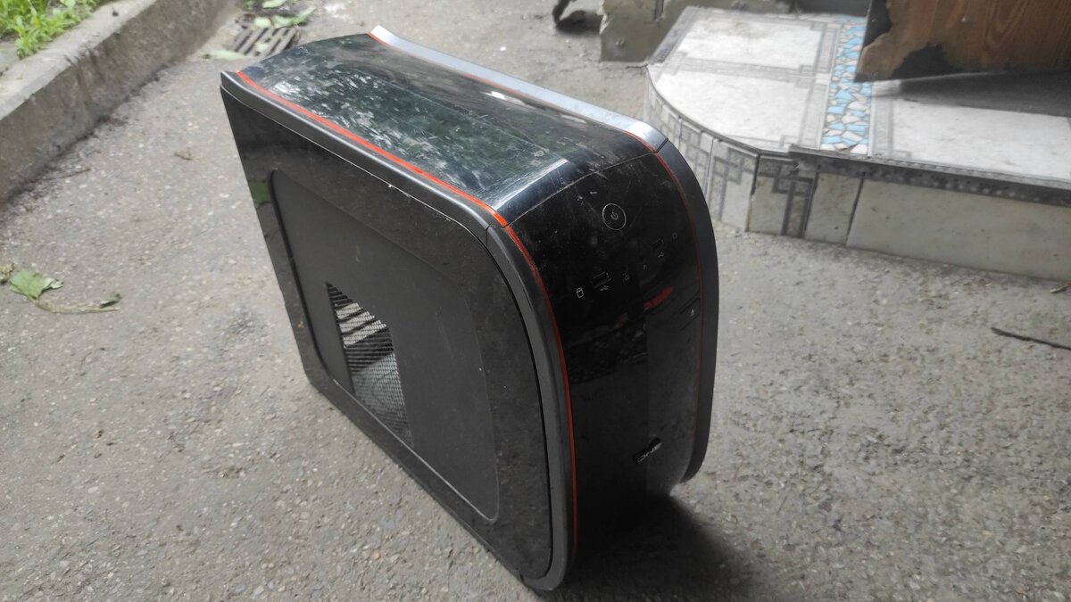 Системный блок компьютера в сборе, фото автора канала