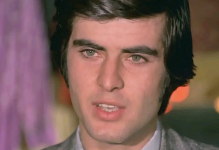 Высокий, статный, зеленоглазый Тарык Акын - мечта всех турецких девушек 70-х