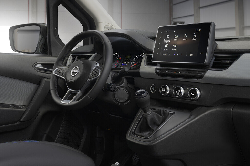 Nissan Townstar: с цифровизацией кокпита здесь всё в порядке
