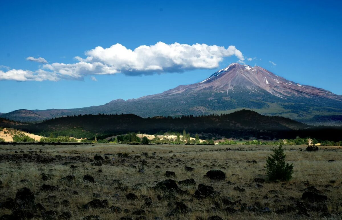 Лентикулярные облака – как признак дегазации уснувших вулканов и гор 