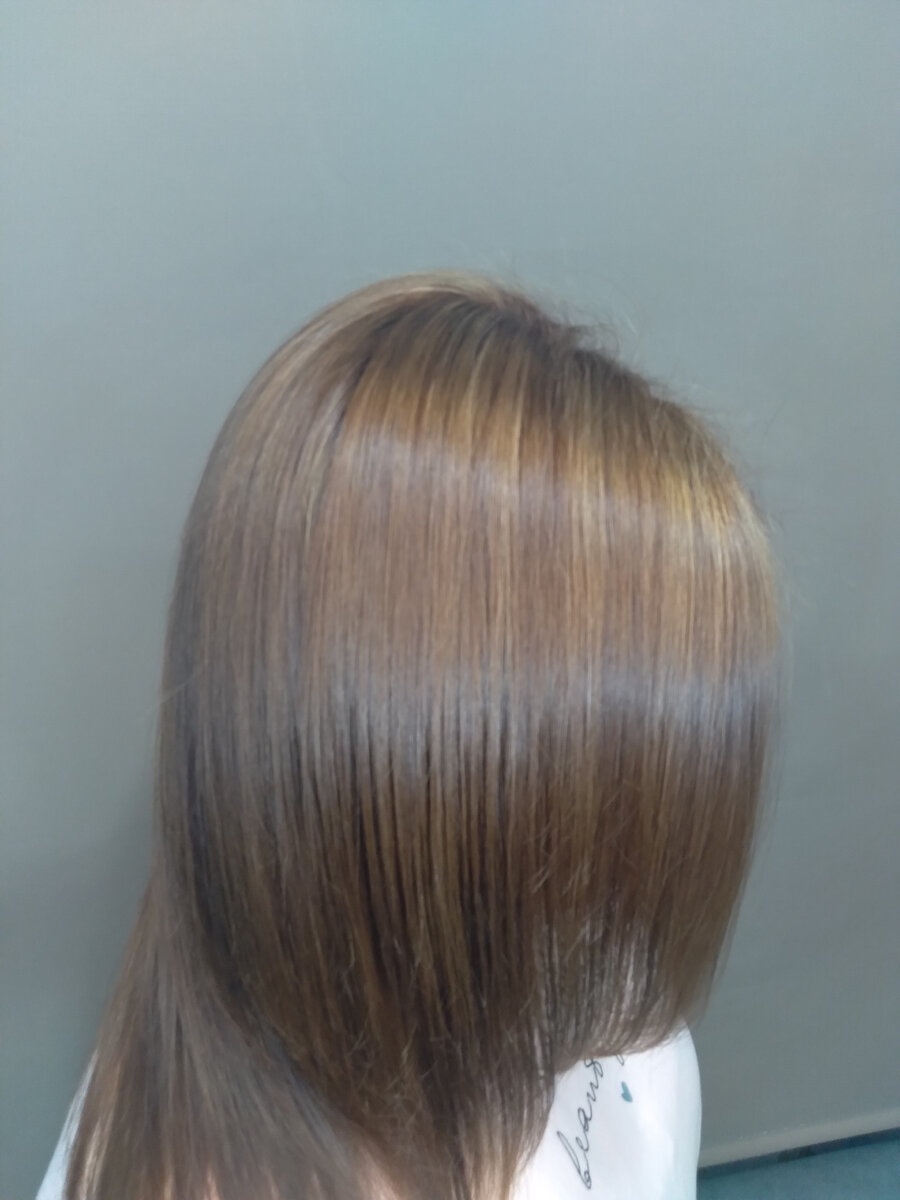 Тонкие волосы, обработанные средством, содержащим контурные полимеры, приобрели блеск и прекрасно расчесываются