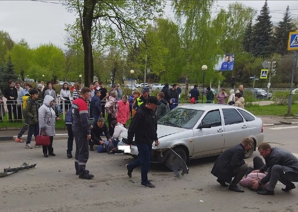 Наезд на группу школьников в Выксе (Нижегородская область). Источник: vremyan.ru