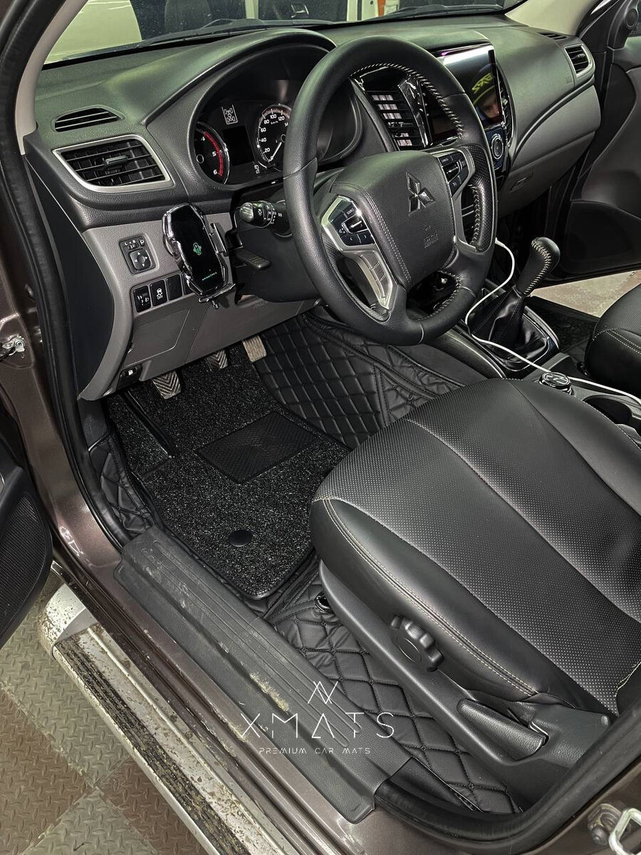 Коврики из экокожи на Mitsubishi L200 (5-ое поколение)