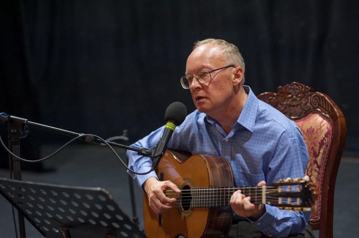 А так выглядит мэтр сейчас. Почти не изменился.