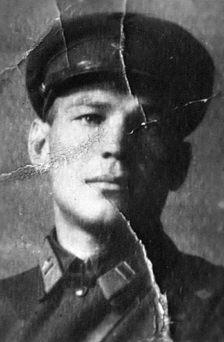 Ревуненков Григорий Васильевич в начале своей военной карьеры. Фото из архива автора