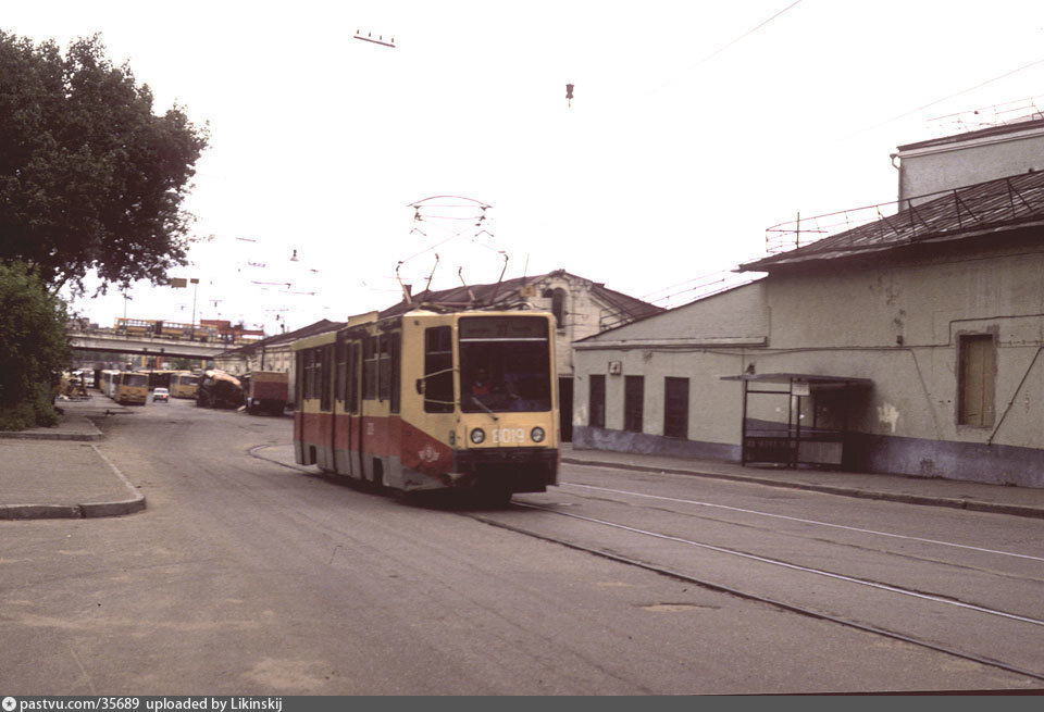 Ольховская улица, 1993 г. Автор Нильс-Карл Аспенберг.