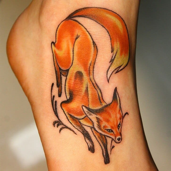 Татуировка лисы у девушки: что она означает?