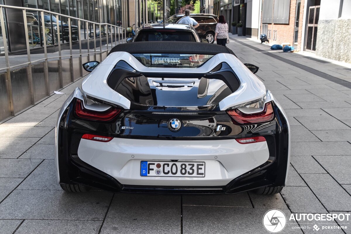 BMW i8 Roadster 2020