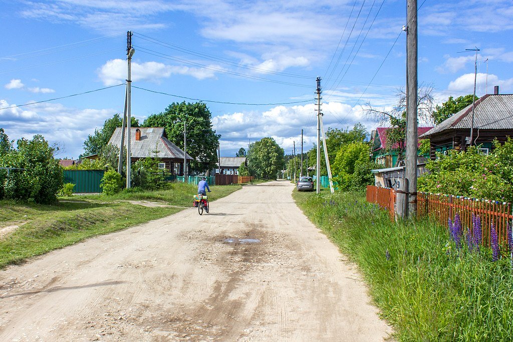 Фото взято из интернета, моя деревня выглядела примерно так