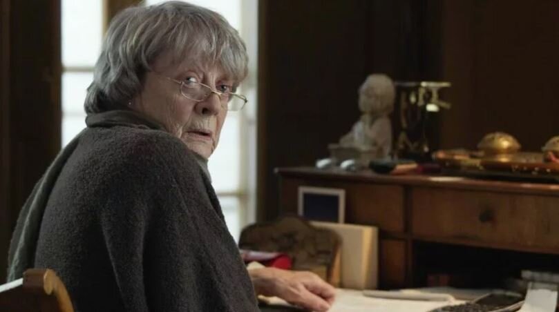 Кадр из фильма "Моя старушка", 2014.