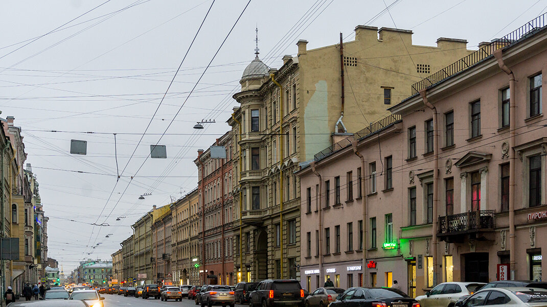 Гороховая москва. Гороховая улица в Санкт-Петербурге. Улица Гороховая Санкт-Петербург фото. На улице Гороховой. Гороховая 2.