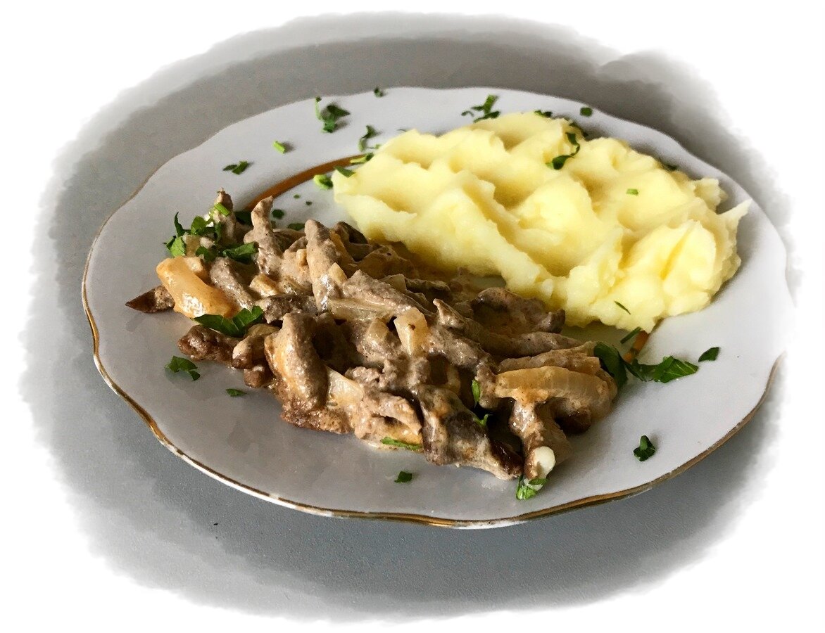 БЕФСТРОГАНОВ 🐃 (BŒUF STROGANOFF) – откуда, как и почему? | Юлия  Мирошниченко (Lalaka) | Дзен