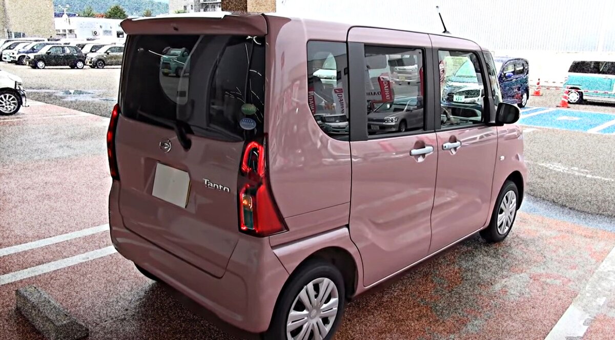Daihatsu Tanto 2019г