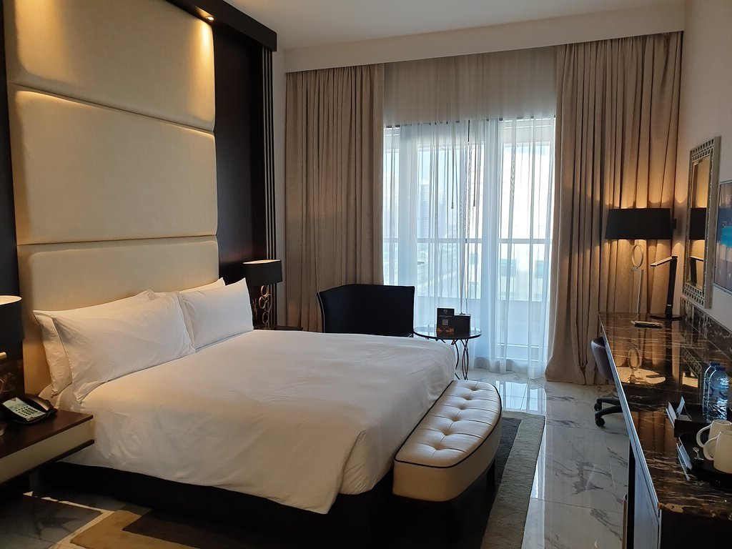 Millennium Place Dubai Marina 4*