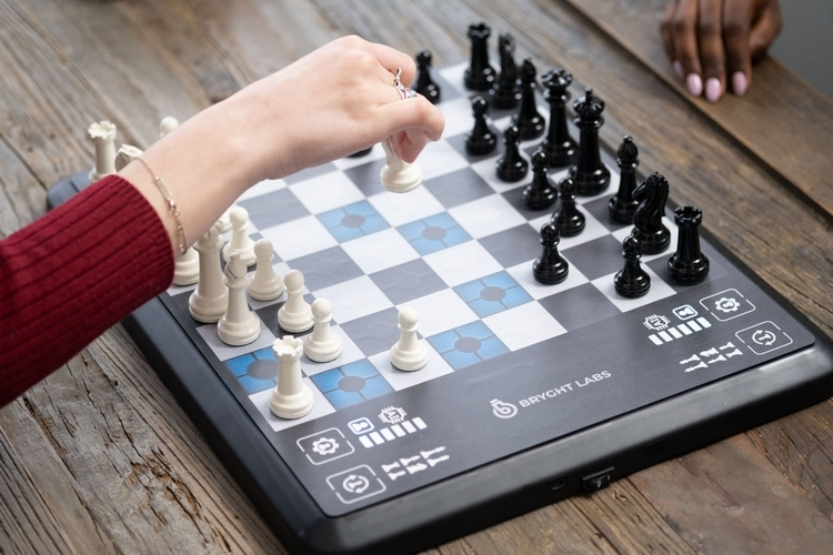 Проложите свой путь к гроссмейстеру по шахматам со встроенным инструктором ChessUp