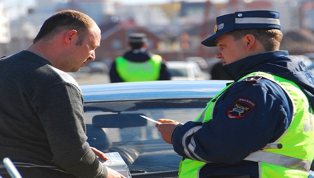 Проверка документов - фото с сервиса Яндекс.Картинки