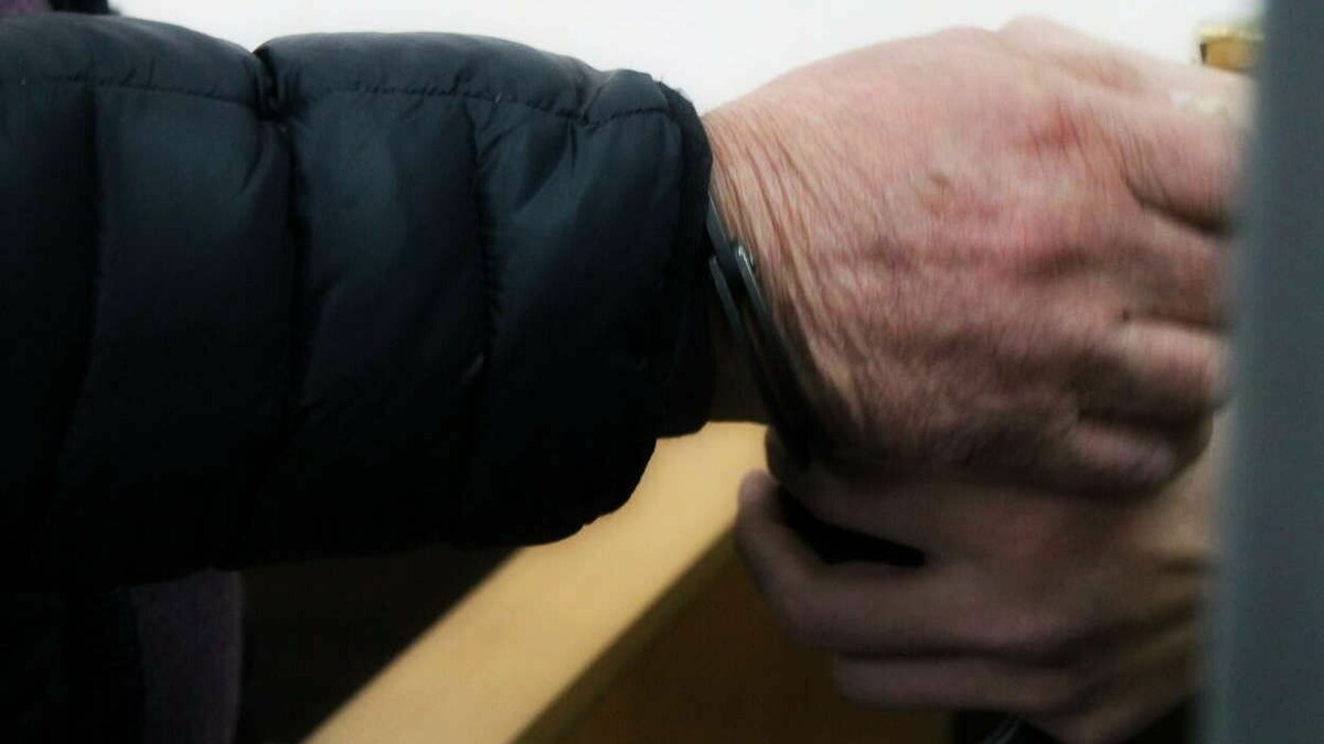     Сотрудники ГИБДД нашли и задержали приморца, насмерть сбившего 73-летнюю старушку в Волчанце. В участке мужчина признался, почему скрылся с места трагического происшествия.