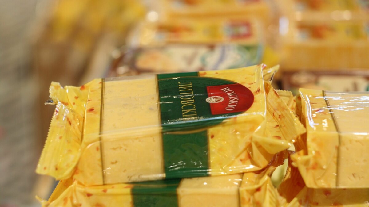     В Татарстане в 2022 году сильнее всего подорожали сыры, маргарин, печенье и рис. Об этом свидетельствуют данные Татарстанстата, которые подсчитал Inkazan.