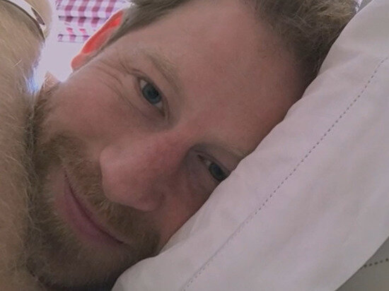     В своей книге герцог Сассекский раскрыла не только свои секреты. ФОТО: СКРИН КАДРА ИЗ МИНИ-СЕРИАЛА «ГАРРИ И МЕГАН»