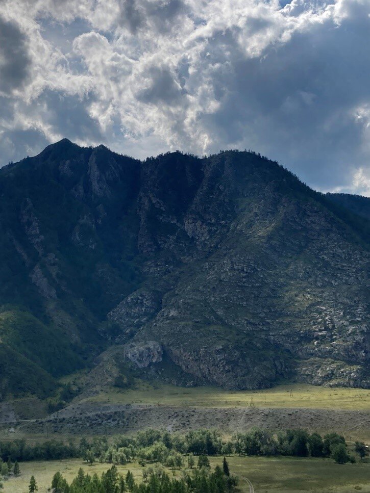 Хребет трёх коней Фото Я. Бородина