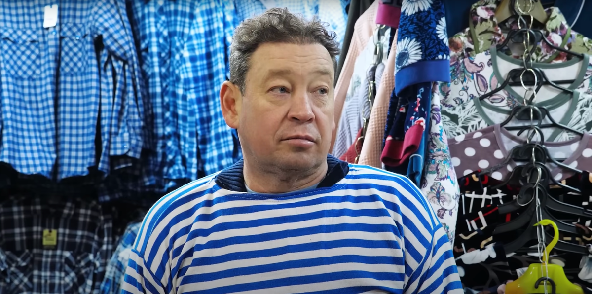 Леонид Слуцкий. Фото - скриншот шоу "Плюшки" на YouTube.