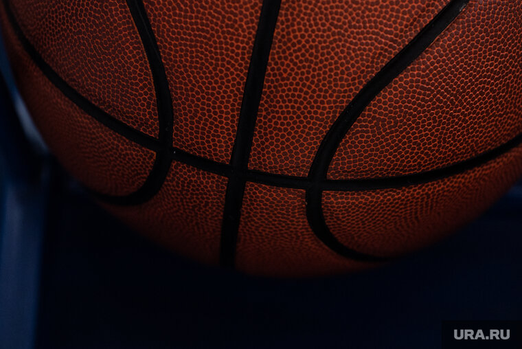    Юные баскетболисты не могут нормально тренироваться в Донецке из-за обстрелов