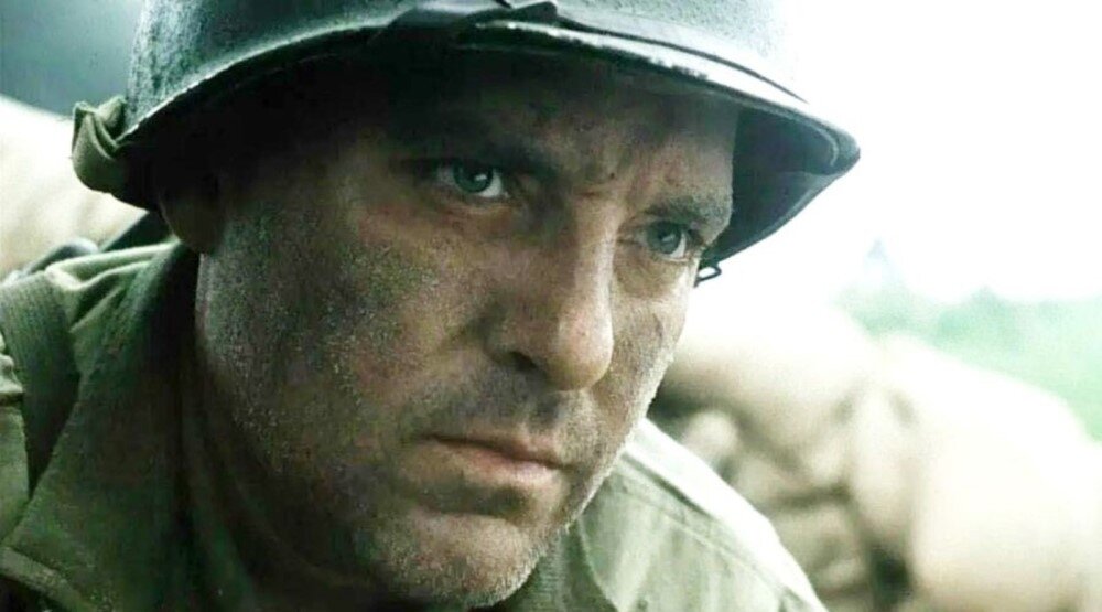     Том Сайзмор, кадр из фильма «Спасти рядового Райана» (1998)