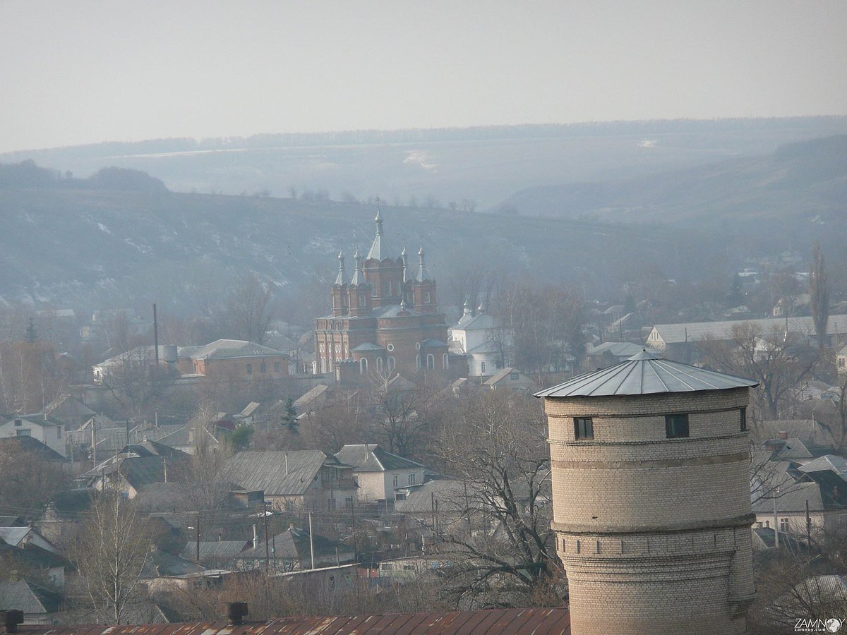 https://upload.wikimedia.org/wikipedia/commons/thumb/2/29/Starobelsk_monastir_sverhu.jpg/1200px-Starobelsk_monastir_sverhu.jpg