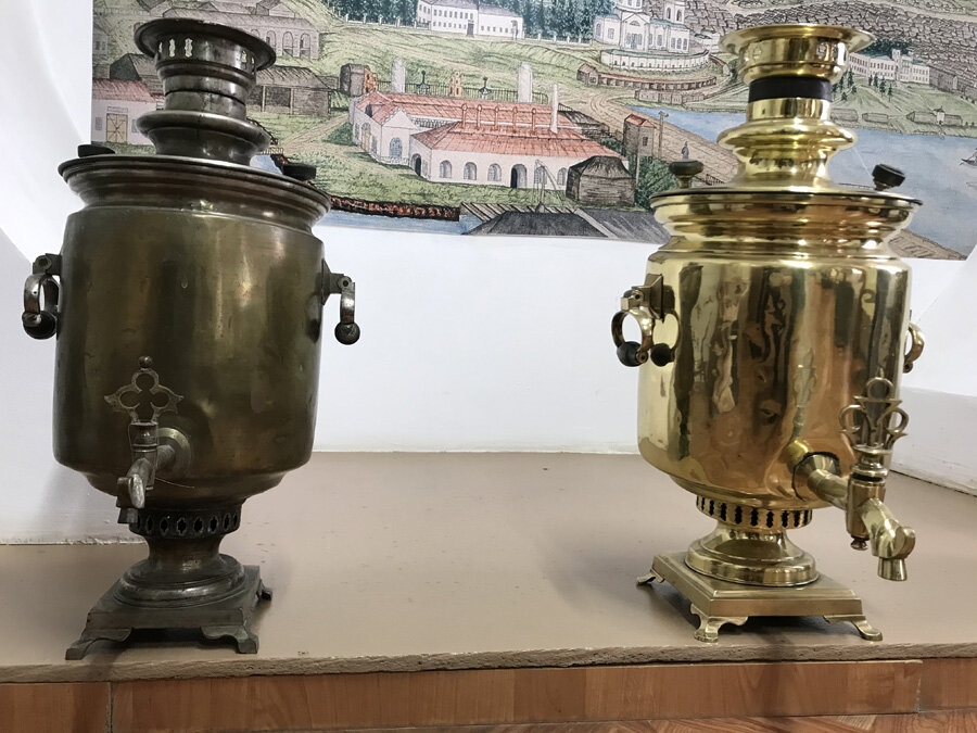 Экспонаты музея самоваров в Суксуне