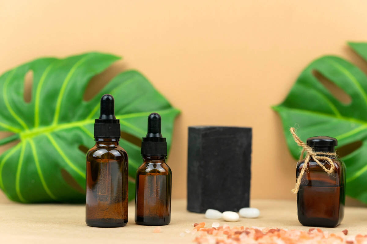 Виды масел для ухода за кожей лица и их полезные свойства