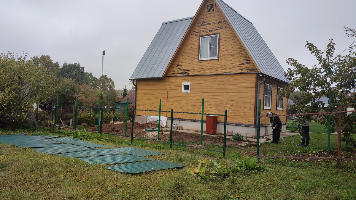 Фотография из личного архива по переносу забора