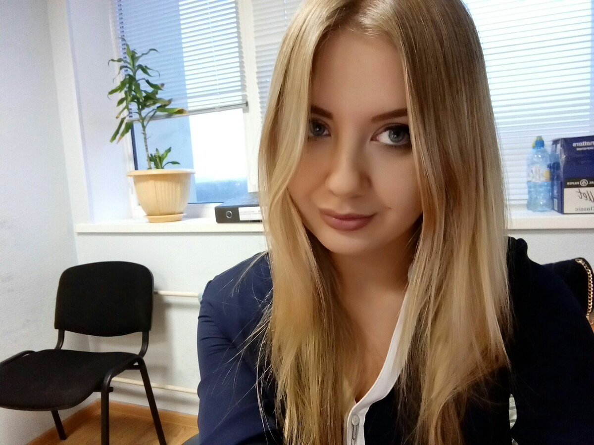 Автор канала. Это мой натуральный цвет волос в 2016 году.