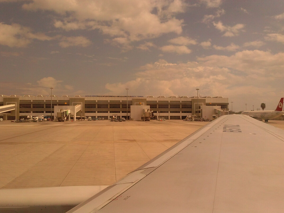 Аэропорт Антальи