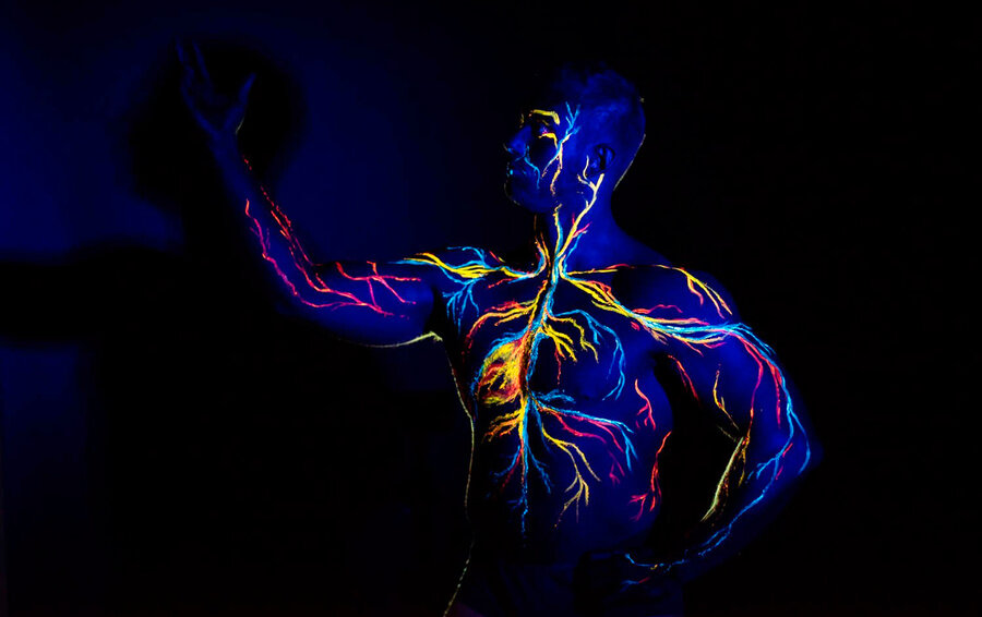 Мы все умрем, это не приятно осознавать но это так, наше  тело не вечно и все что от нас в конце останется просто скелет,а что если я не хочу ? 