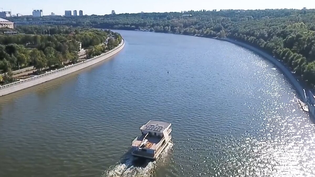 В таком доме можно перемещаться на 1500 км на одной заправке
